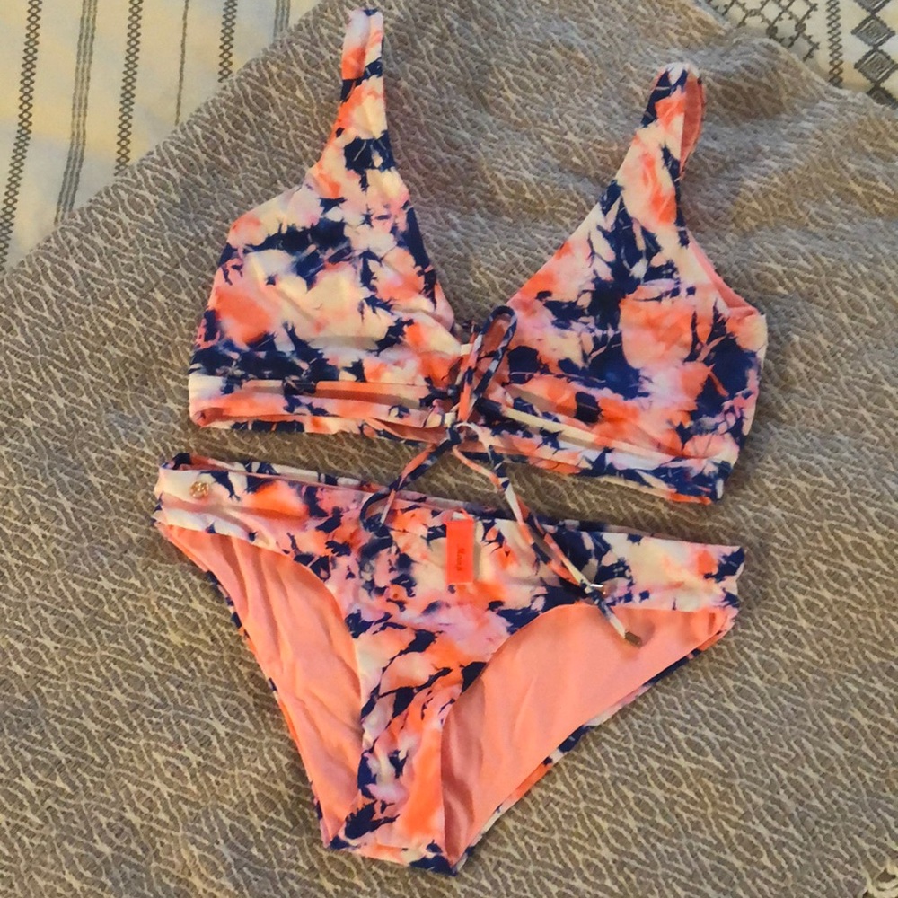Maaji tie dye reversible swimsuit sz M & XL